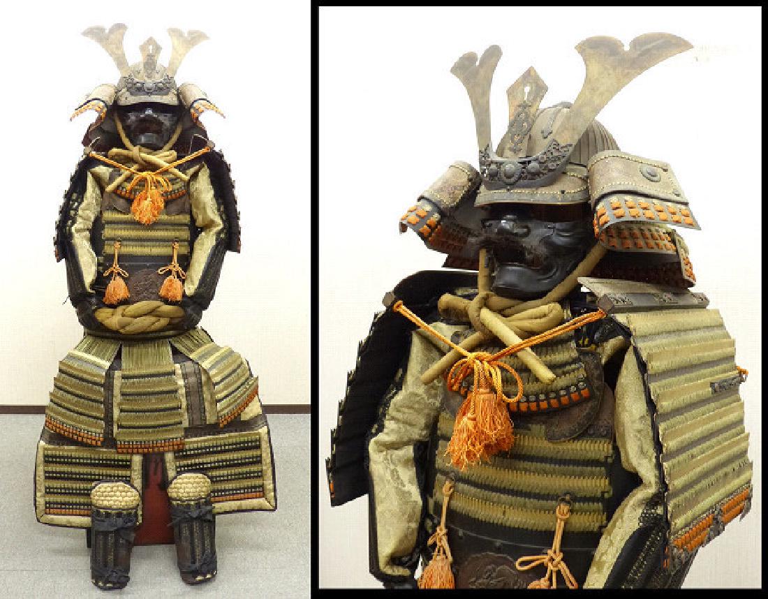 A beautiful Japanese Yoroi A pretty rare in this: Origin: Japanese Date: early showa Materials: Mixed materials Size: 165 cm Height Signature/Stamp: no Condition: Very good condition A beautiful Japanese Yoroi A pretty rare in this condition and with