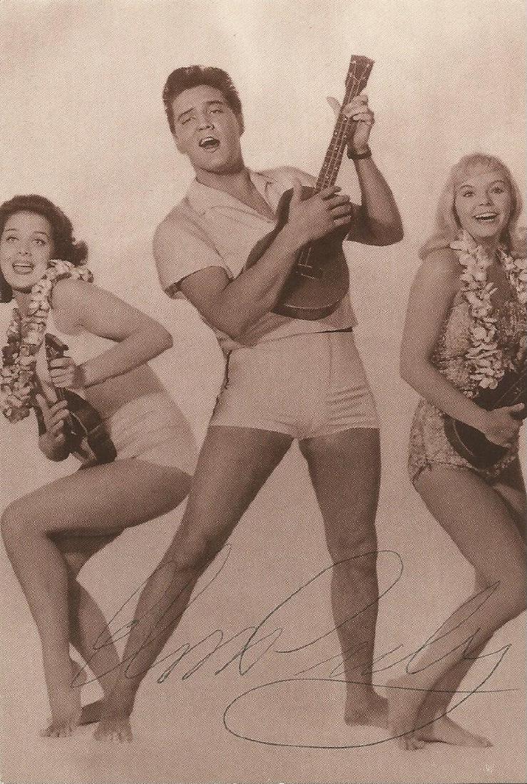 elvis presley autograph on promotional photo (1 of 1)