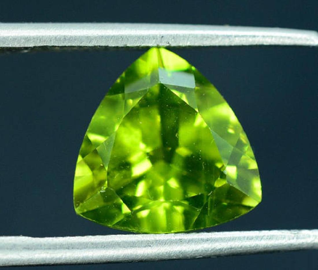 2.85 ct Natural Olivine Green Natural Peridot Gemstone (1 of 5)