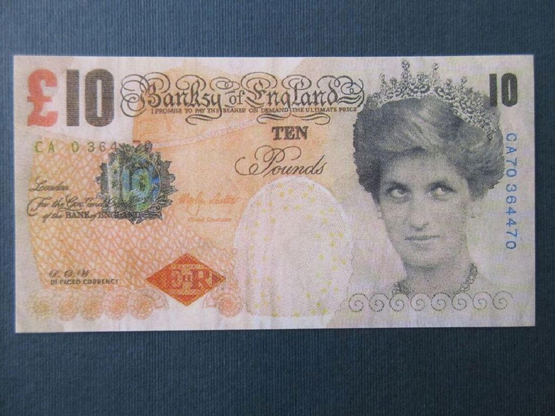Bansky Difaced Tenner and a Dismaland Map (1 of 4)