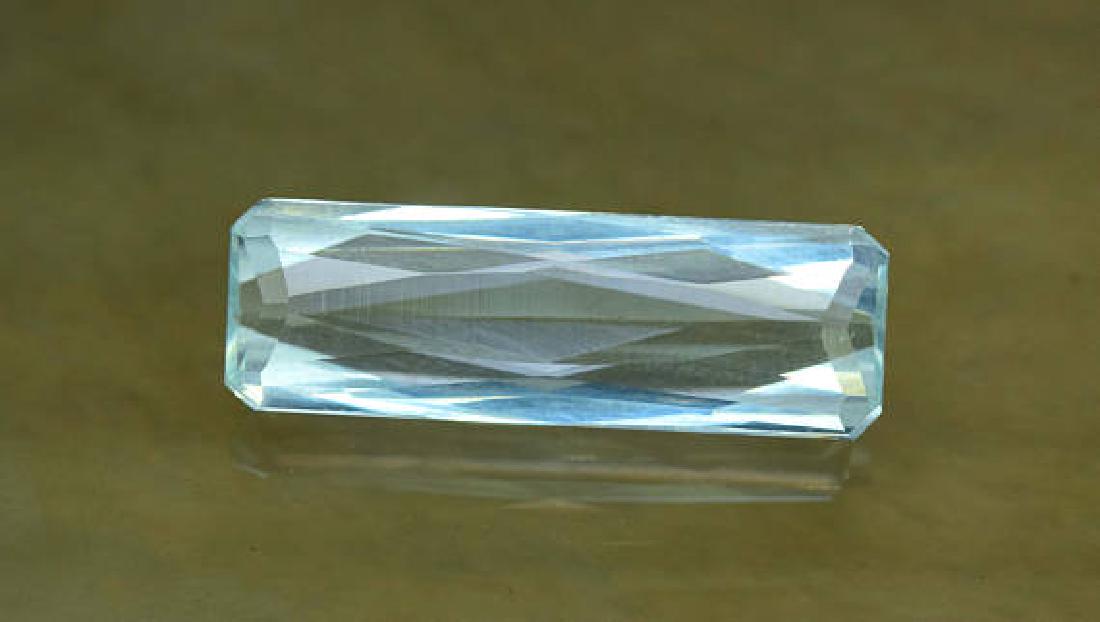 Certified 11.11 cts Untreated Aquamarine Loose Gemstone (1 of 6)
