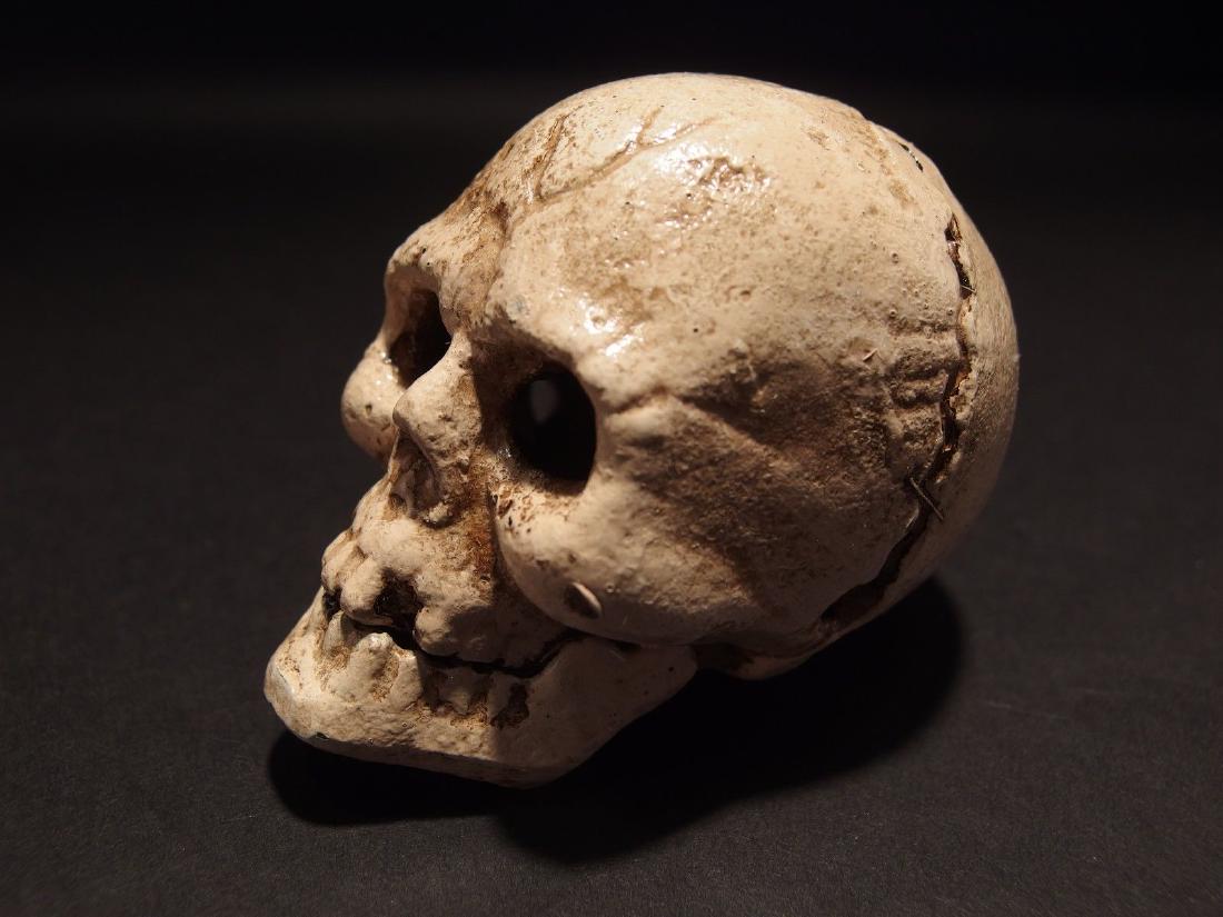 Cast Iron Beer Cap Skull Bottle Opener lifter w Hinged (1 of 11)