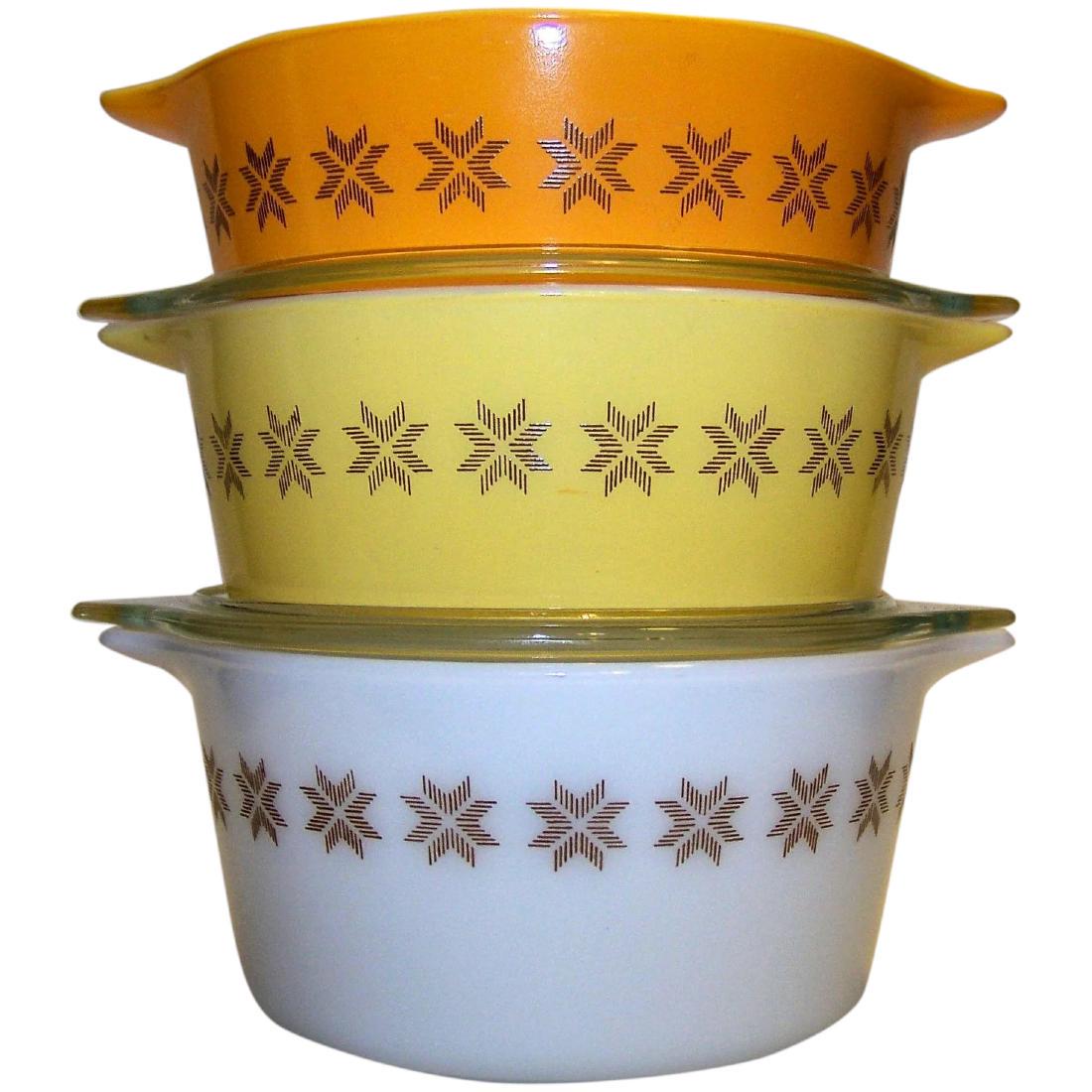 Vintage Pyrex Town & Country Round Casserole Dish Set (1 of 10)