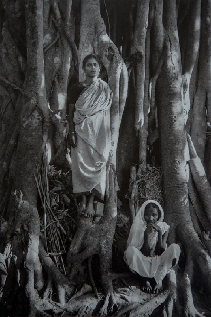 MARC RIBOUD - Calcutta, 1971: Artist: Marc Riboud Title: Calcutta, 1971 Medium: Photo Litho, 1988, Switzerland Dimensions: 6.75x10.1" Heat Wax Mounted on 12x16" Conservation Board Marc Riboud (1923 Â– 2016) was a French photogr