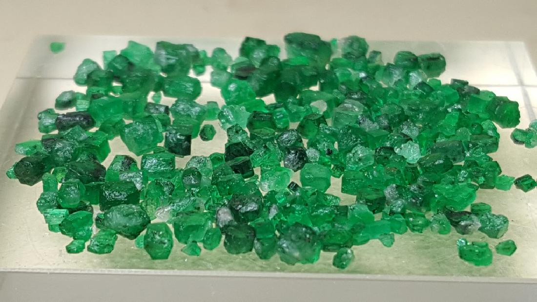 31 Carats Supreme Quality Small Size Emerald lot From (1 of 3)
