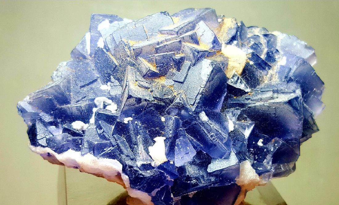 143.5 GRAMS SUPREME QUALITY NATURAL FLOURITE MOUNTAINS: Title: 143.5 GRAMS SUPREME QUALITY NATURAL FLOURITE MOUNTAINS COMBINED WITH CALCITE Origin: AFGHANISTAN Weight: 143.5 GRAMS 143.5 GRAMS SUPREME QUALITY NATURAL FLOURITE MOUNTAINS COMBINED WITH CALCITE