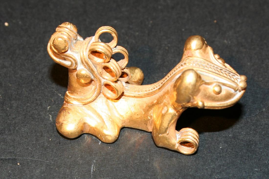 Pre Columbian Art Tumbago Pendant Two Zoomorfe Heads (1 of 10)