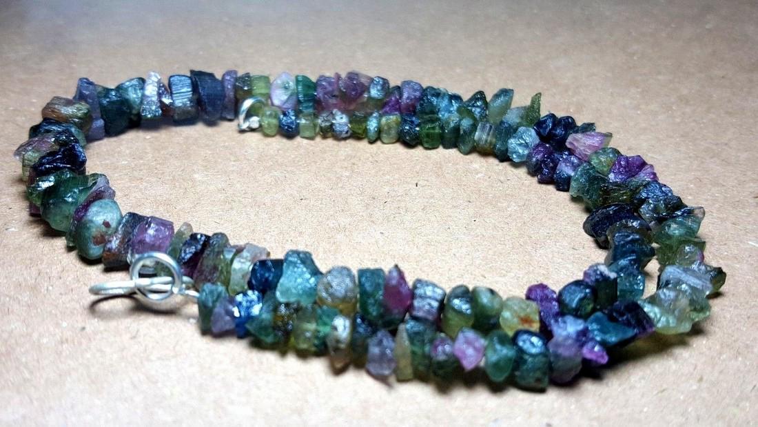 RUBELITE TOURMALINE NECKLACE (1 of 4)