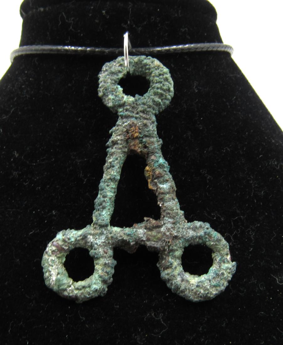 Medieval Viking Era Bronze Interlaced Pendant (1 of 3)