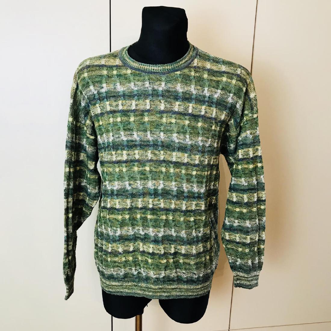 Vintage Men's Italian Designer Sweater Size 44 US 54 EU: Vintage Men's Italian Designer Sweater Size 44 US 54 EU / XL Vintage Cotton 44 US 54 EU / XL Armpit to Armpit: 24.5 in. Please note that this lot has a confidential reserve. When you leave a bid in ad
