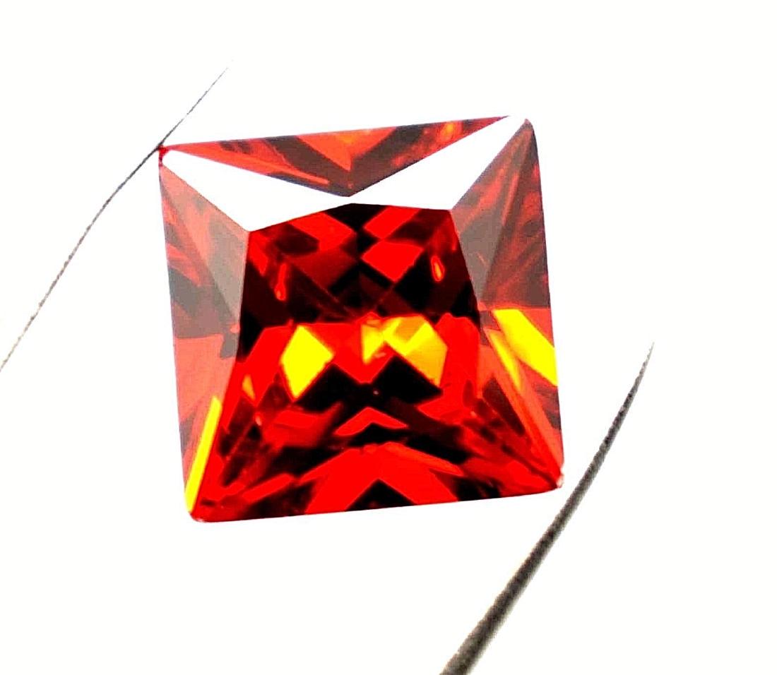 5.60ct. Red Transparent Cambodien Zircon - NO RESERVE (1 of 4)