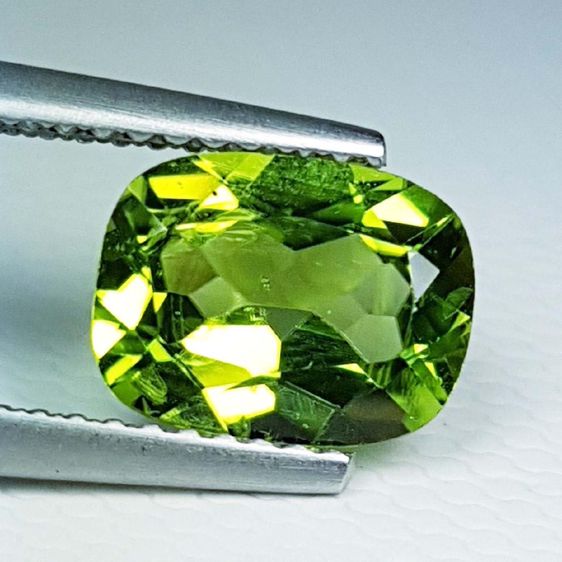 AAA Grade Natural Peridot - 1.90 ct (1 of 4)