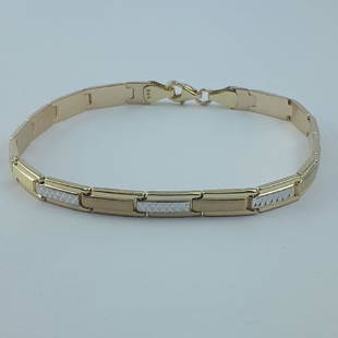 Ladie's Bracelet, 14 kt Yellow and White Gold: Item: Ladie's Bracelet, 14 kt Yellow and White GoldMaterials: 14kt 585 GoldSize: 19cm Ladie's Bracelet, 14(585) kt Yellow and White Gold Length:19cm, Total Weight:5.56gr Ref:BL2 Please note that