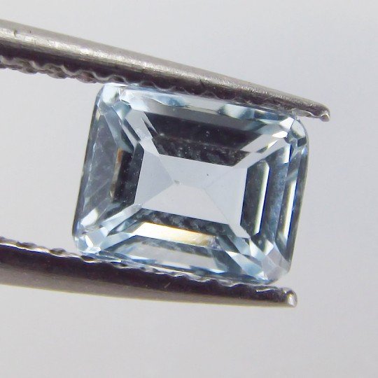0.80 Ct Genuine Loose Aquamarine Top Quality Luster 6X5 (1 of 2)