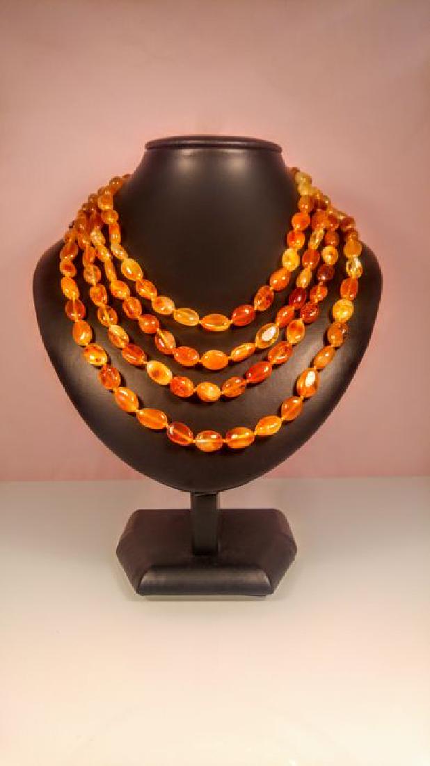 Genuine Egg yolk- Royal colour long Baltic amber (1 of 10)