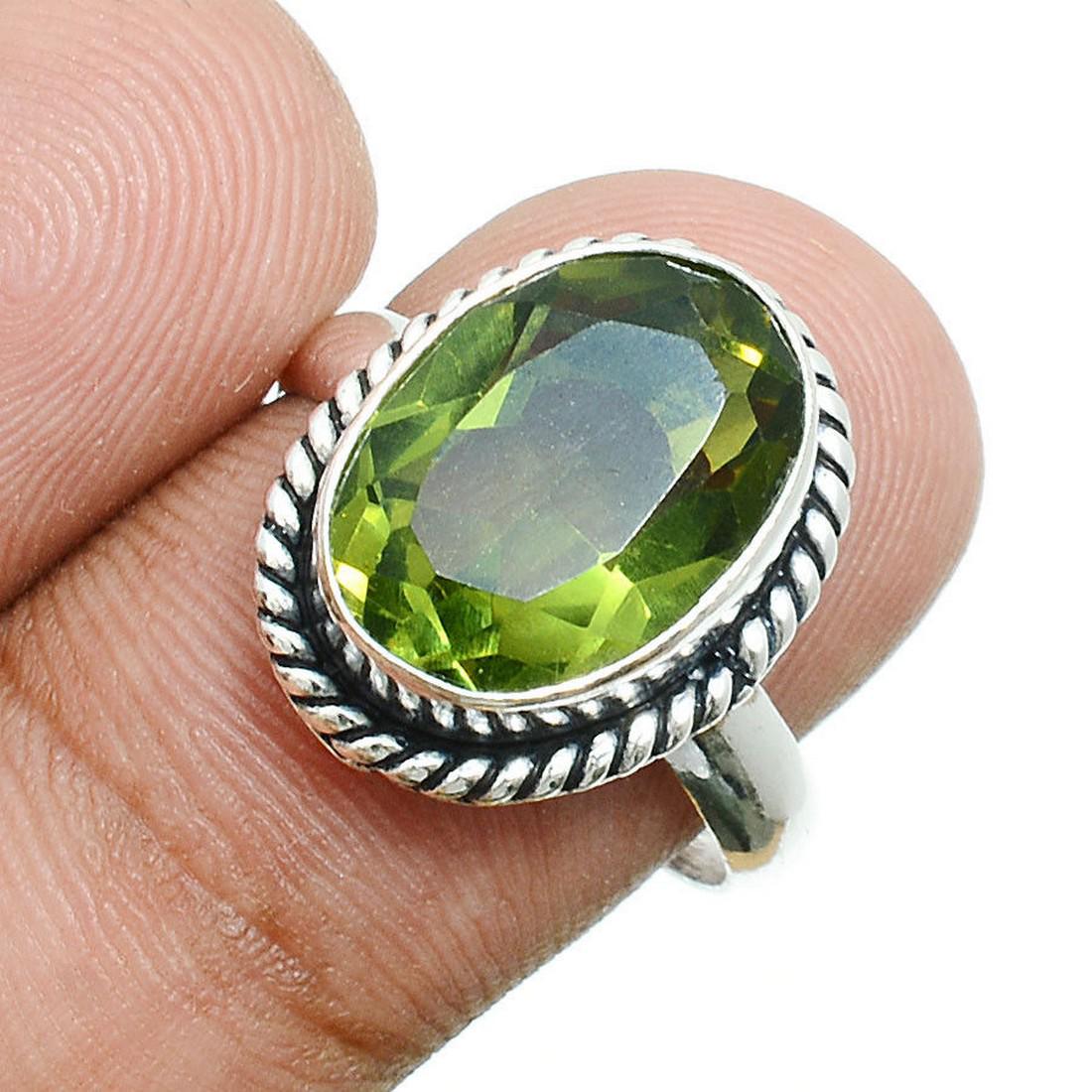 Unique Green Peridot 925 Sterling Silver Ring Size 7.5 (1 of 1)