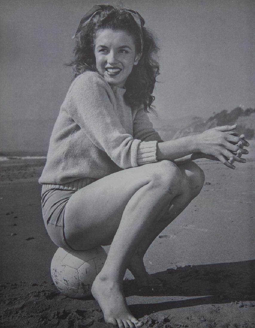 ANDRE DE DIENES - Marilyn Monroe: Artist: De Dienes, Andre Title: Marilyn Monroe Medium: Photo Litho, 1985,USA Dimensions: 9.5x12.1" Heat Wax Mounted on 14x18" Conservation Board Andre De Dienes was a Hungarian photographer, noted for