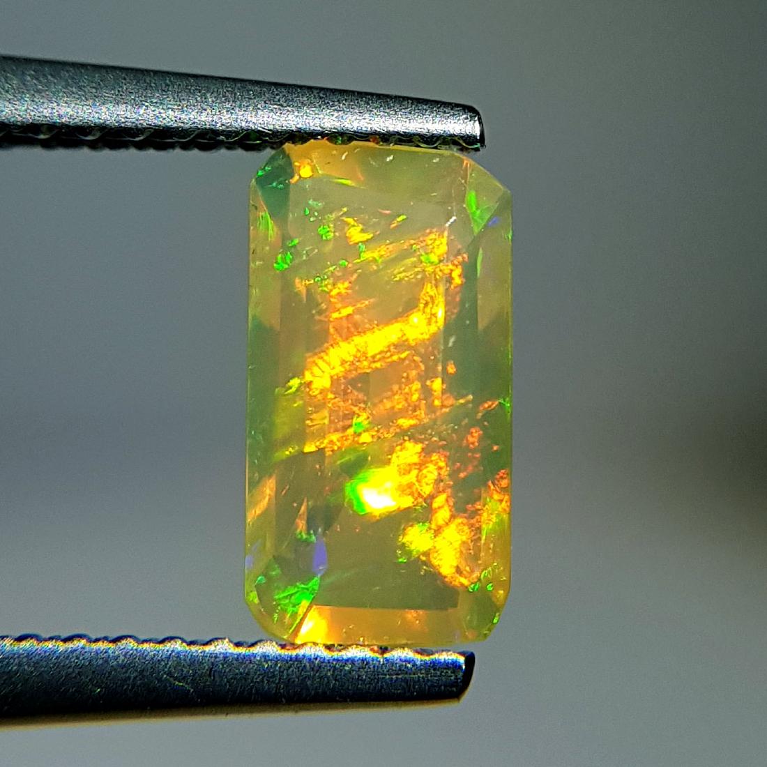 Fantastic Fire Emerald Cut Natural Opal  - 0.90 ct (1 of 10)