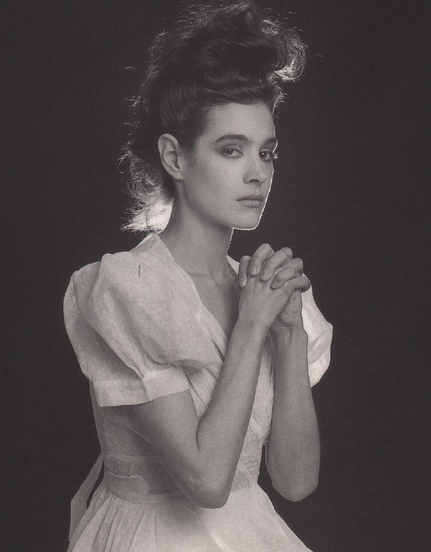 MAPPLETHORPE - Sean Young, 1985: Artist: MAPPLETHORPE Print Title: Sean Young, 1985 Medium: Duotone Engraving Printed 1989 in the US Image size (inches) approx. 10x 8” Robert Mapplethorpe was an American photographer, known for his