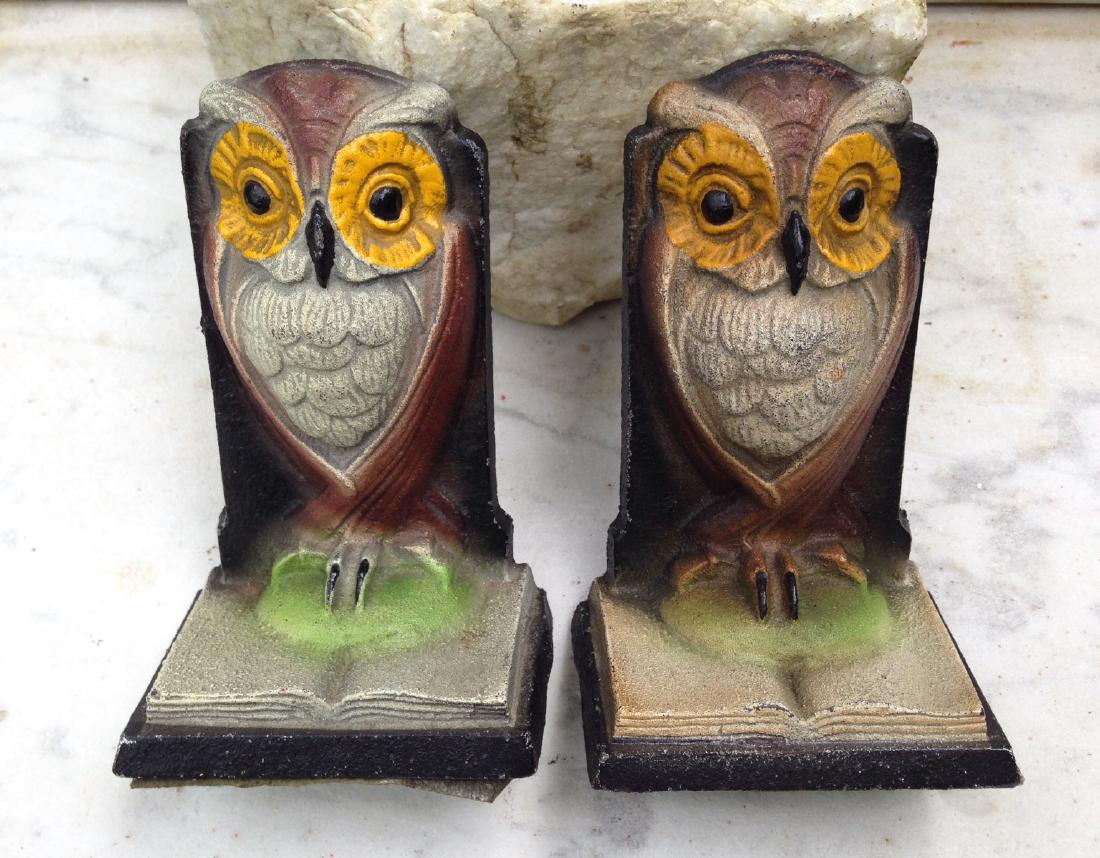 Pair early 20thc cast iron owl bookends (1 of 5)
