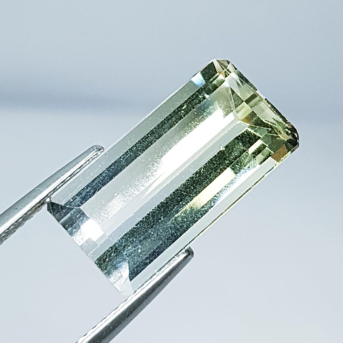 Natural Bi Color Quartz - 10.25 ct (1 of 4)