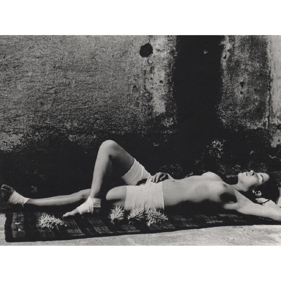 MANUEL ALVAREZ BRAVO - La Buena Fama Durmiendo: Artist: MANUEL ALVAREZ BRAVO Print Title: La Buena Fama Durmiendo, 1938 Medium: Sheet-fed Gravure Printing Date: 1970's Printed in Switzerland Image Size: 7.5 X 5.5 inches Manuel Alvarez Bravo (1902-2