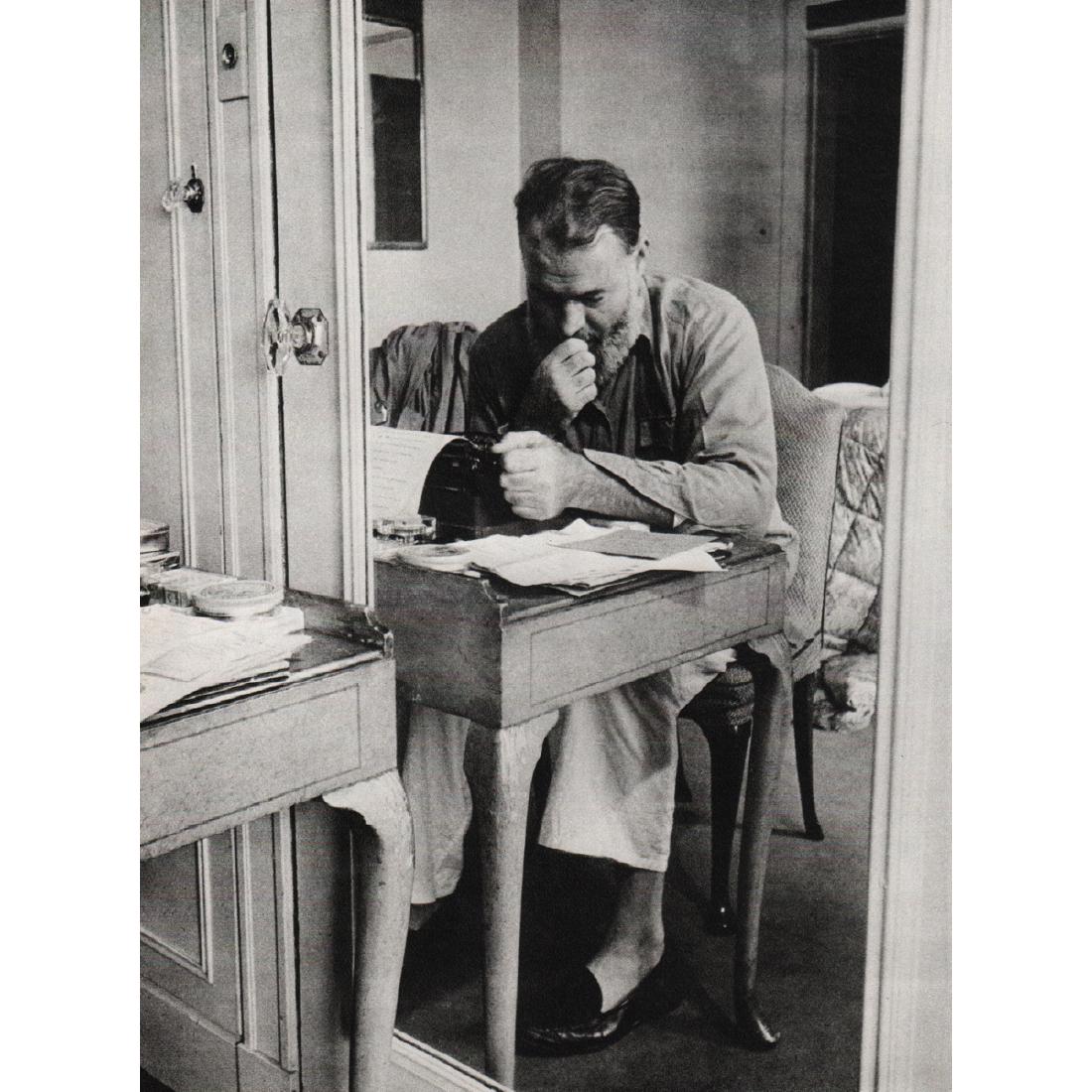 KURT HUTTON - Ernest Hemingway, 1944: Artist: KURT HUTTON Print Title: Ernest Hemingway, 1944 Medium: Sheet-fed Gravure Printing Date: 1970's Printed in England Image Size: 7 x 9 inches Kurt Hutton (1893-1960) was a German-born photograph