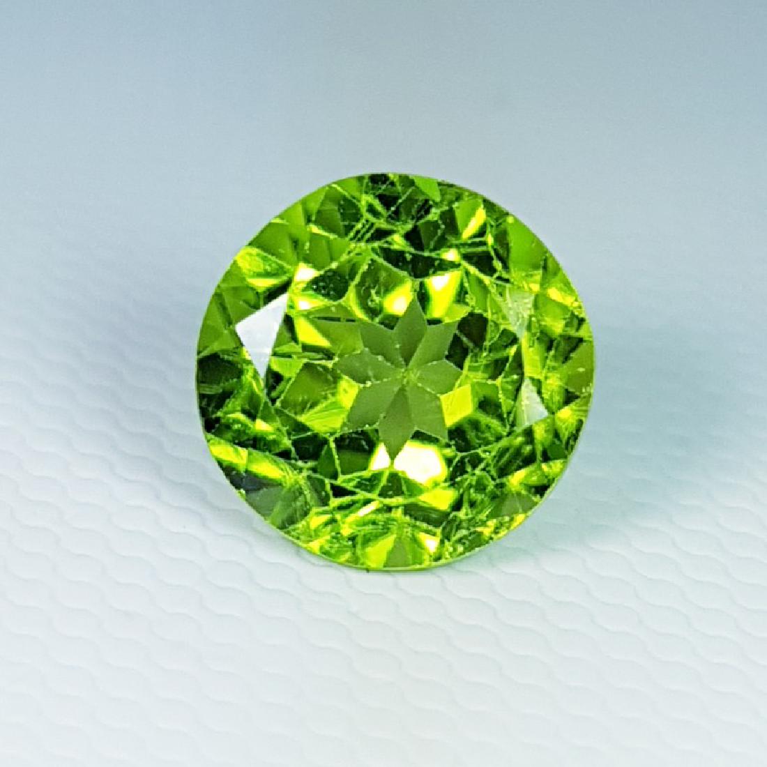 Top Quality Natural Peridot - 1.70 ct (1 of 4)