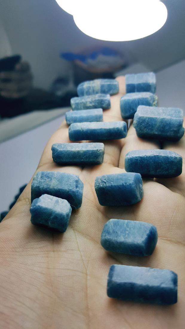 50 GRAMS SUPREME QUALITY NATURAL BLUE SAPPHIRE CRYSTALS (1 of 2)