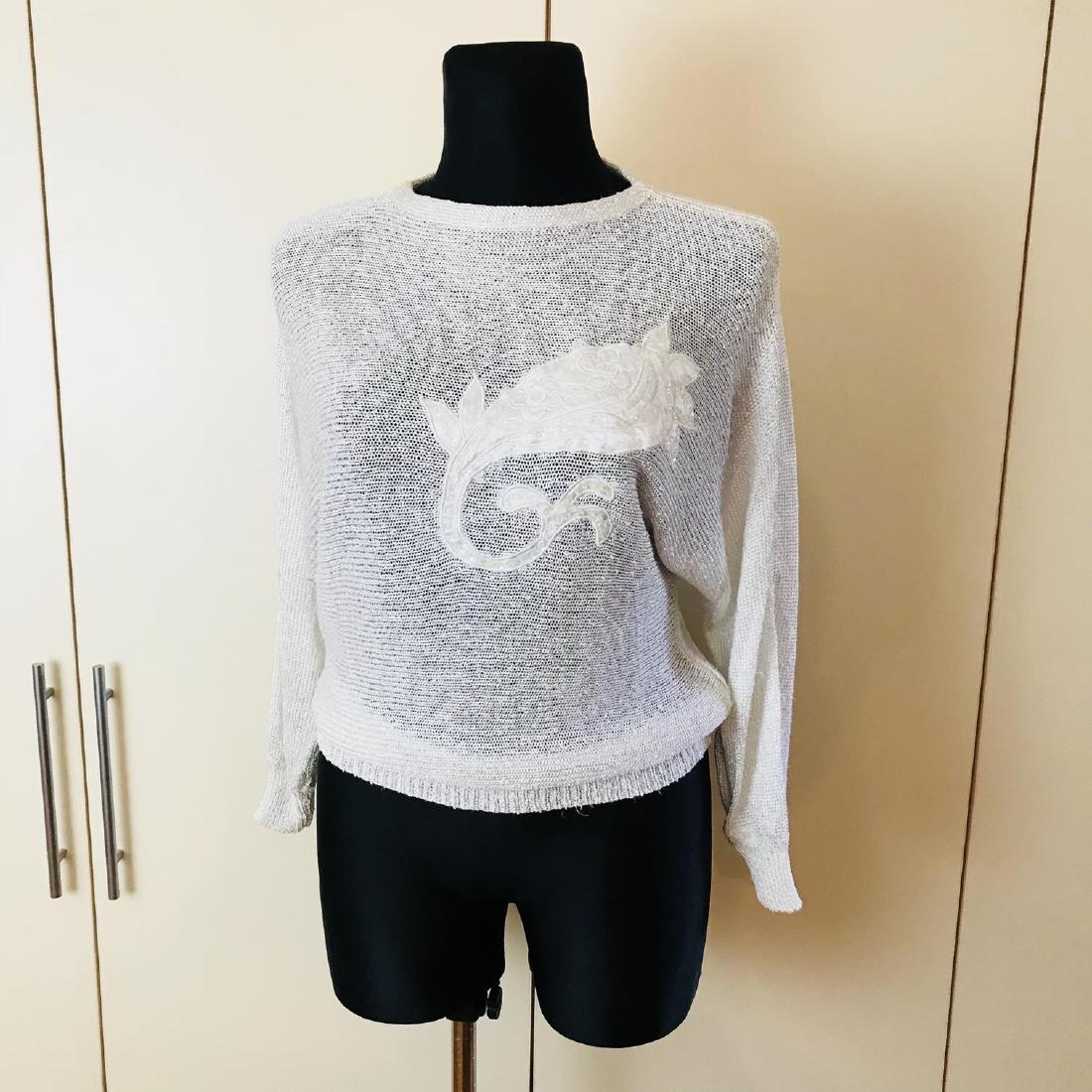 Vintage Women's Jean Pierre Michelet Designer Sweater: Vintage Women's Jean Pierre Michelet Designer Sweater Top Size EUR 40 US 10 Vintage EUR 40 US 10 Please note that this lot has a confidential reserve. When you leave a bid in advance of the auction, s