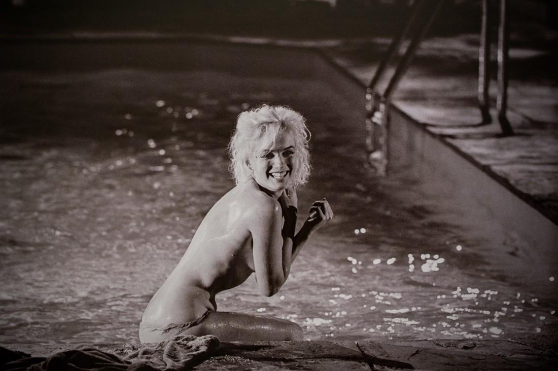 LAWRENCE SCHILLER - Marilyn Monroe, Limited Edition: Artist: Schiller, Lawrence Title: Marilyn Monroe, Limited Edition Medium: Photo Litho, 2007, China Dimensions: 8.8x5.8" Heat Wax Mounted on 11x14" Conservation Board Please note that this lot has a co