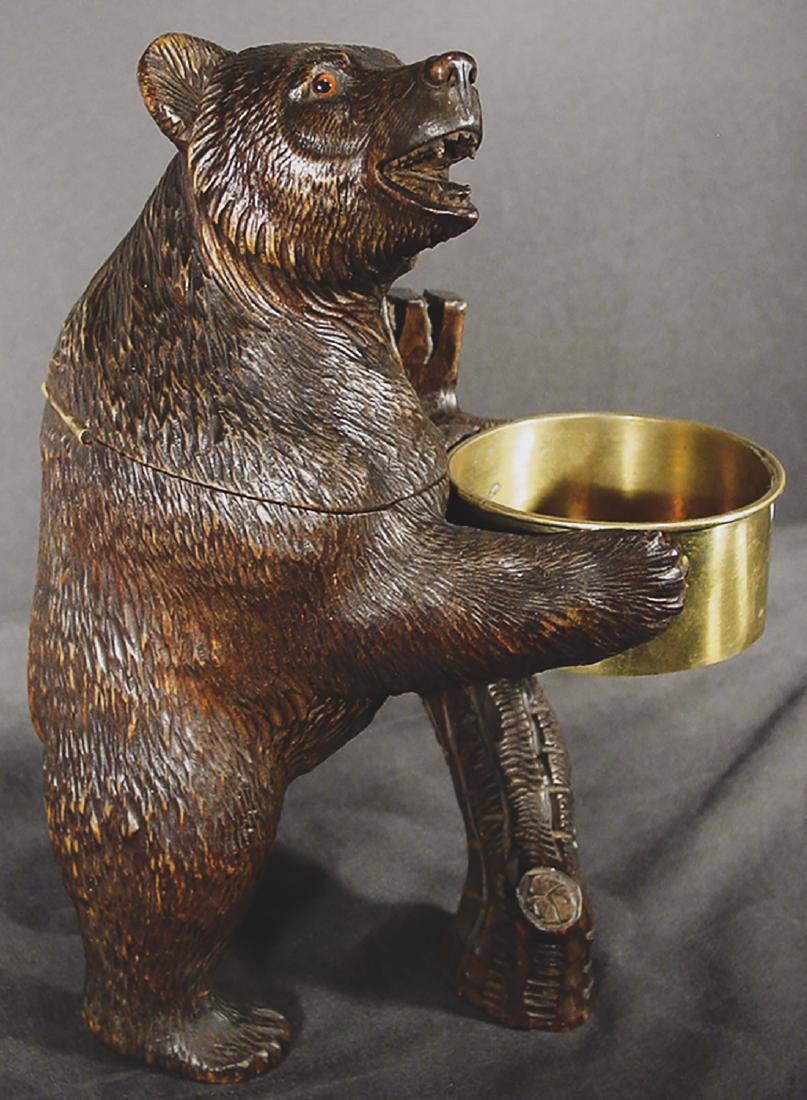 Black Forest Tobacco Box story Teller Bear (1 of 6)