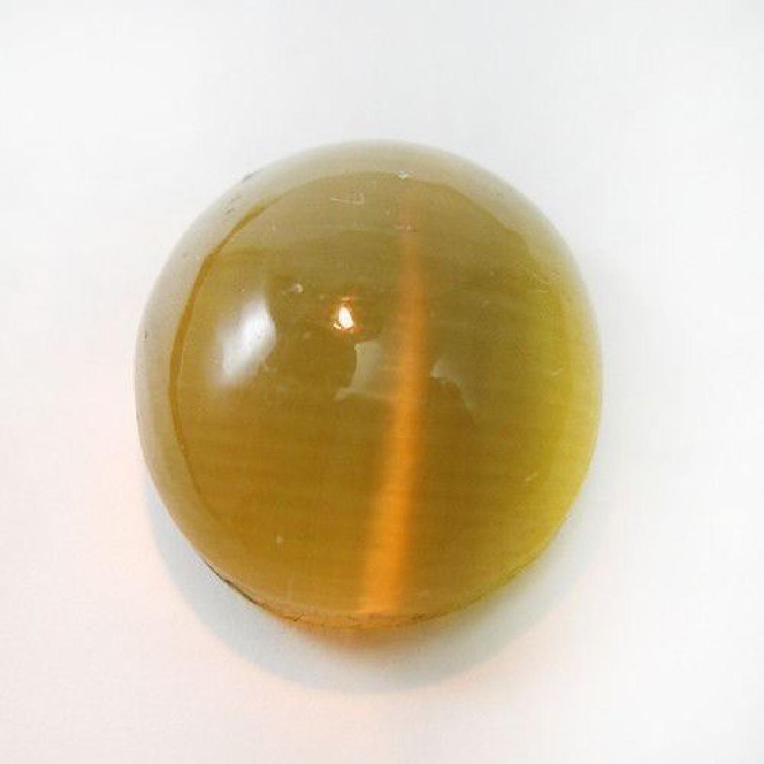 chrisoberyl cat,s eas 3,70 ct 1,2: Item: chrisoberyl cat,s eas 3,70 ct 1,2 Gemstones: Chrisoberyl Cat.s eas Carat Weights: 3,70ct Size/Dimensions: 10x7,3x5,3 mm Origin: sri lanka Clarity: translucent No Reserve: This lot starts at $1 a