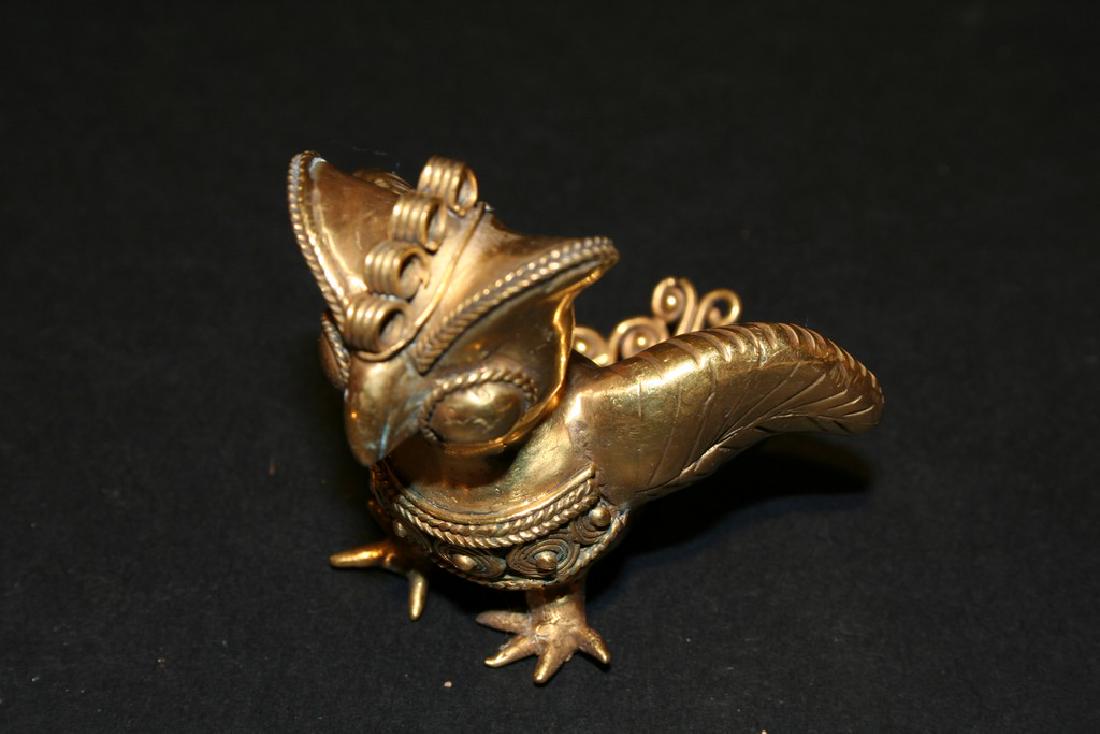 Pre-Columbian art in tumbago. Shape of night rape with (1 of 10)