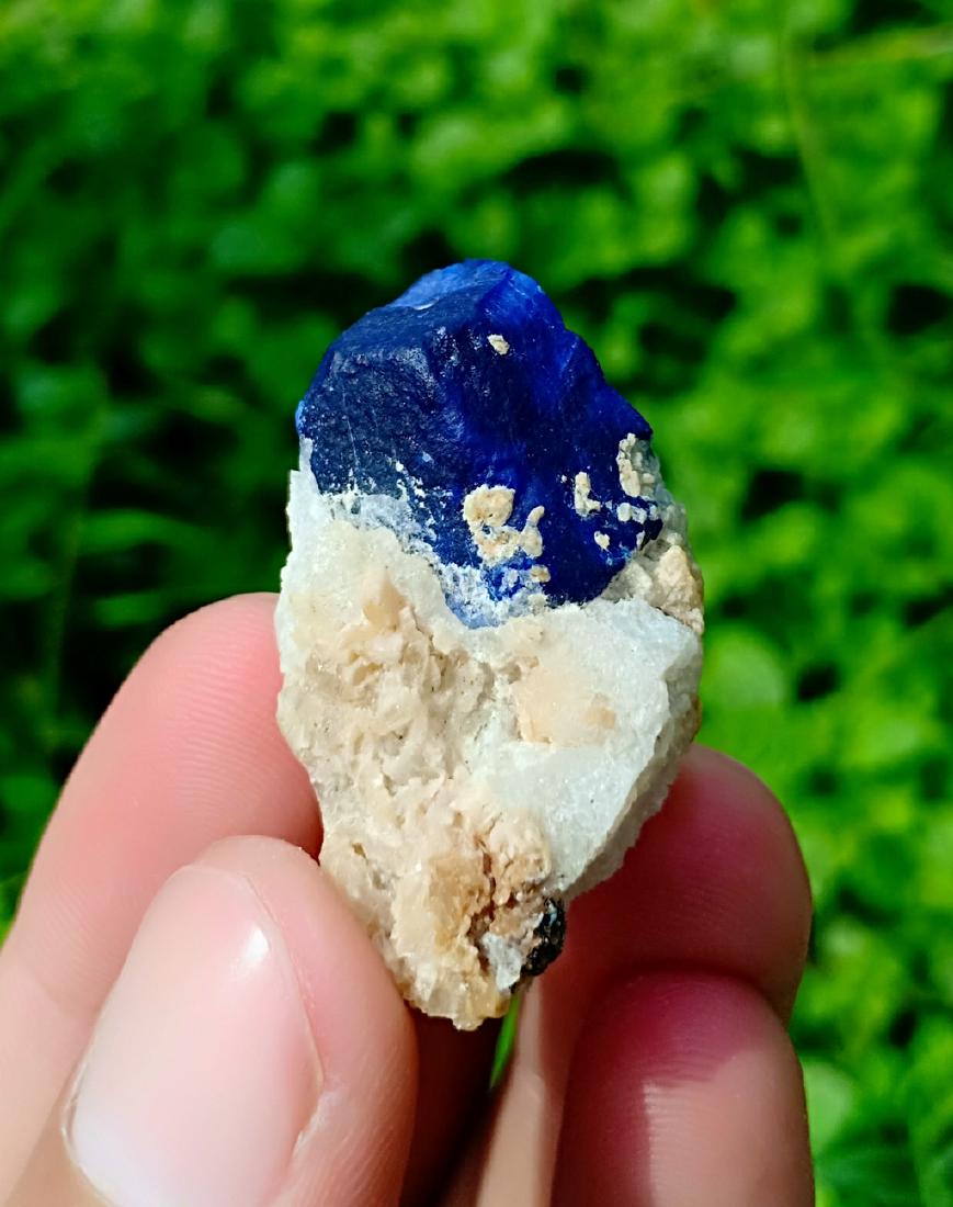 14 Gram Lazurite Specimen (1 of 2)