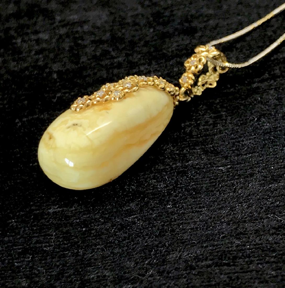 Vintage pendant Baltic amber 24k goldplated sterling (1 of 5)