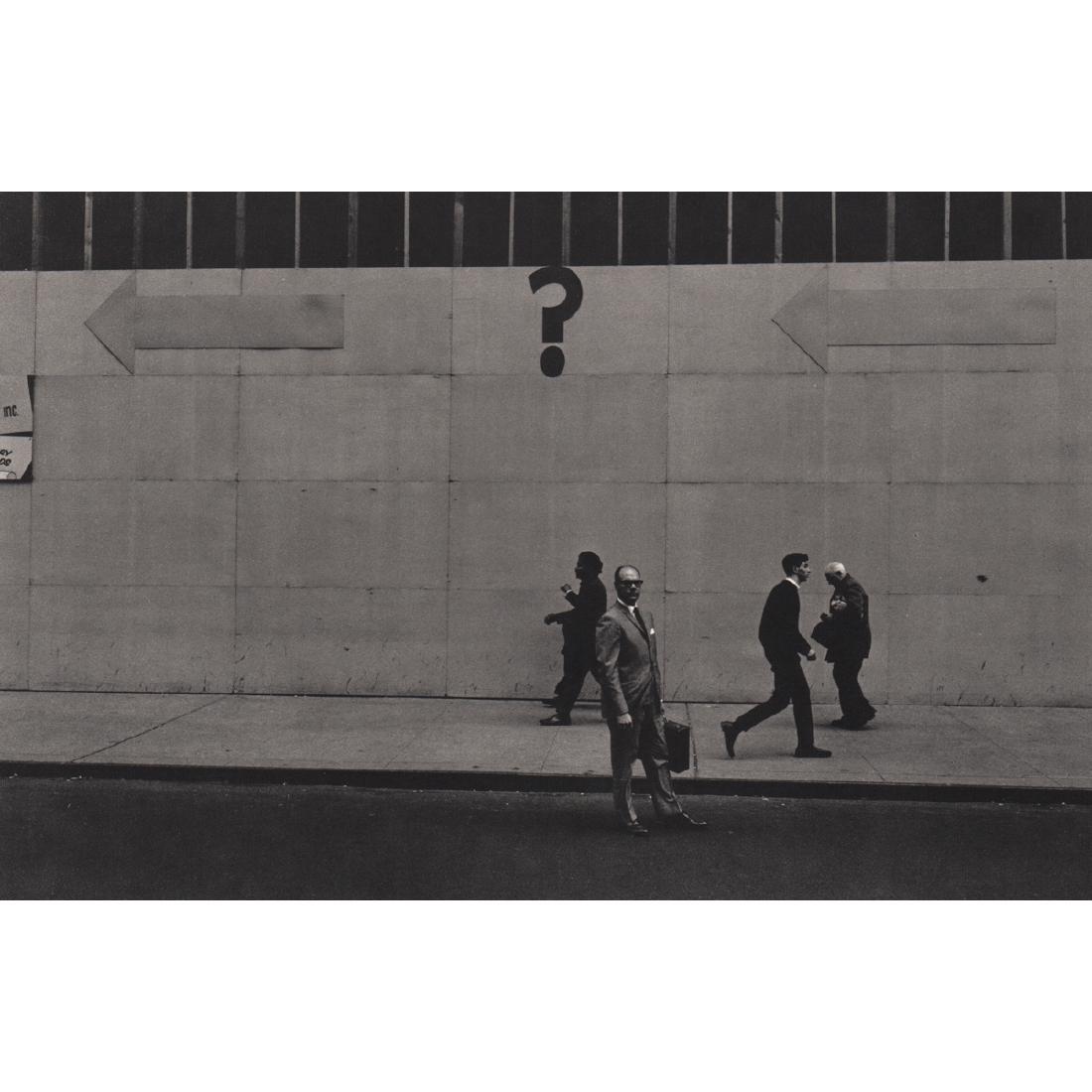 LEE FRIEDLANDER - New York City, 1962: Artist: LEE FRIEDLANDER Print Title: New York City, 1962 Medium: Photo-Lithograph Printing Date: 1970's Printed in the USA Image Size approx: 8.5 X 5.75 inches Lee Friedlander (born July 14, 1934) is
