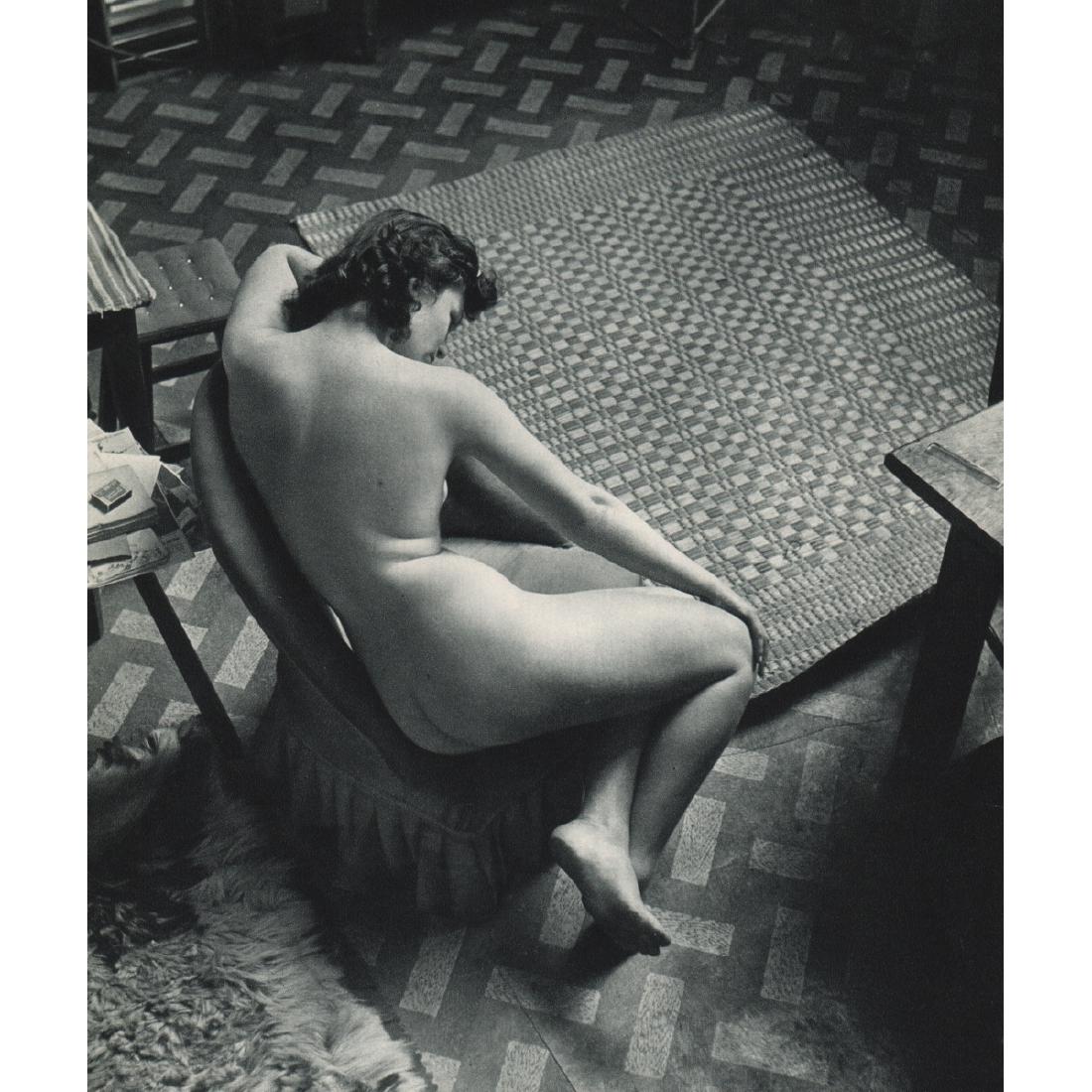EMILE SAVITRY - Nude: Artist: EMILE SAVITRY Print Title: Nude Medium: Sheet-fed Gravure Printing Date: 1950's Printed in France Image Size: 8.5 x 10.5 inches Emile Savitry (1903-1967) was a French photographer and painter