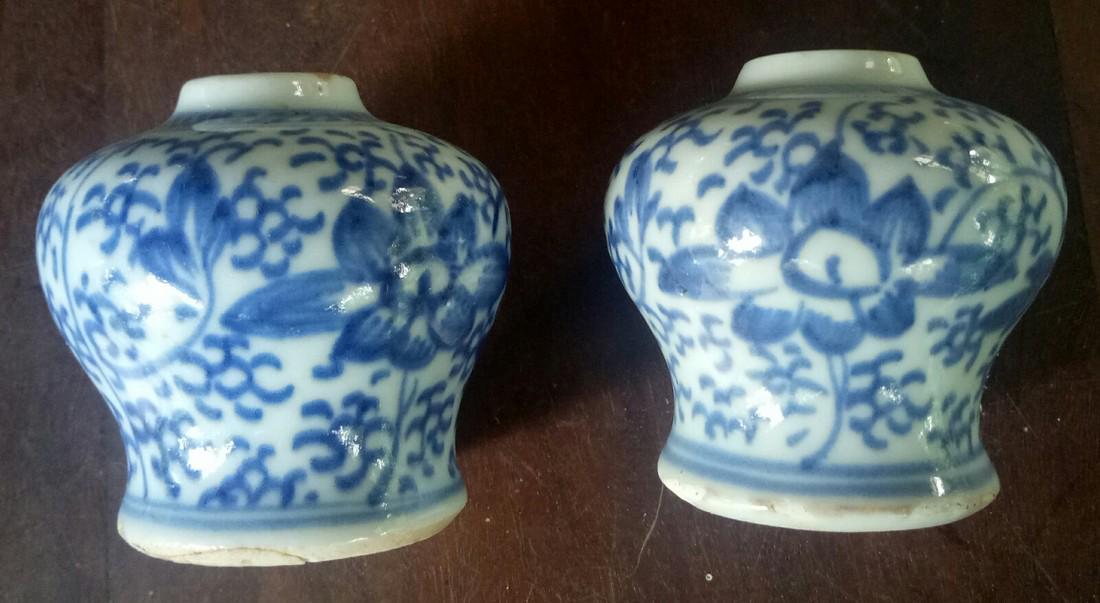 set of 2 small jars with flowers (1 of 3)