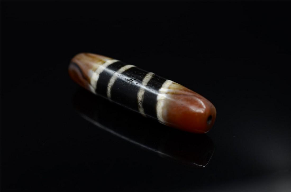 Tibet line pattern agate Dzi (1 of 6)