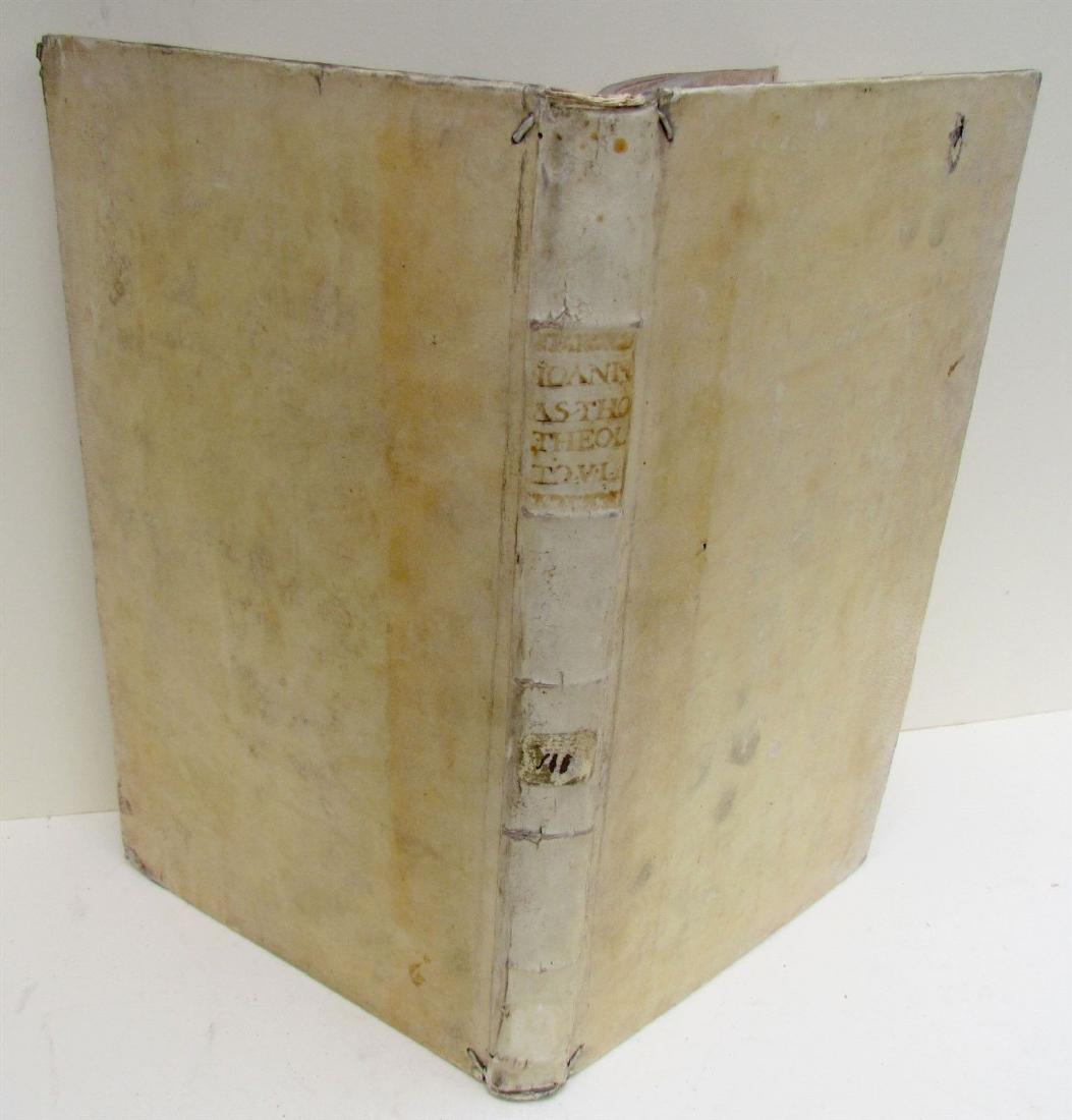1711 VELLUM BOUND ANTIQUE FOLIO Ioannis a Sto Thoma v.: 1711 VELLUM BOUND ANTIQUE FOLIO Ioannis a Sto Thoma v. 7 Antonini Diana Panormitaniâ€¦ Resolutiones Morales. Venice, 1654. Size 13 x 9.5". Folio. Period vellum, title to spine in manuscript. Some