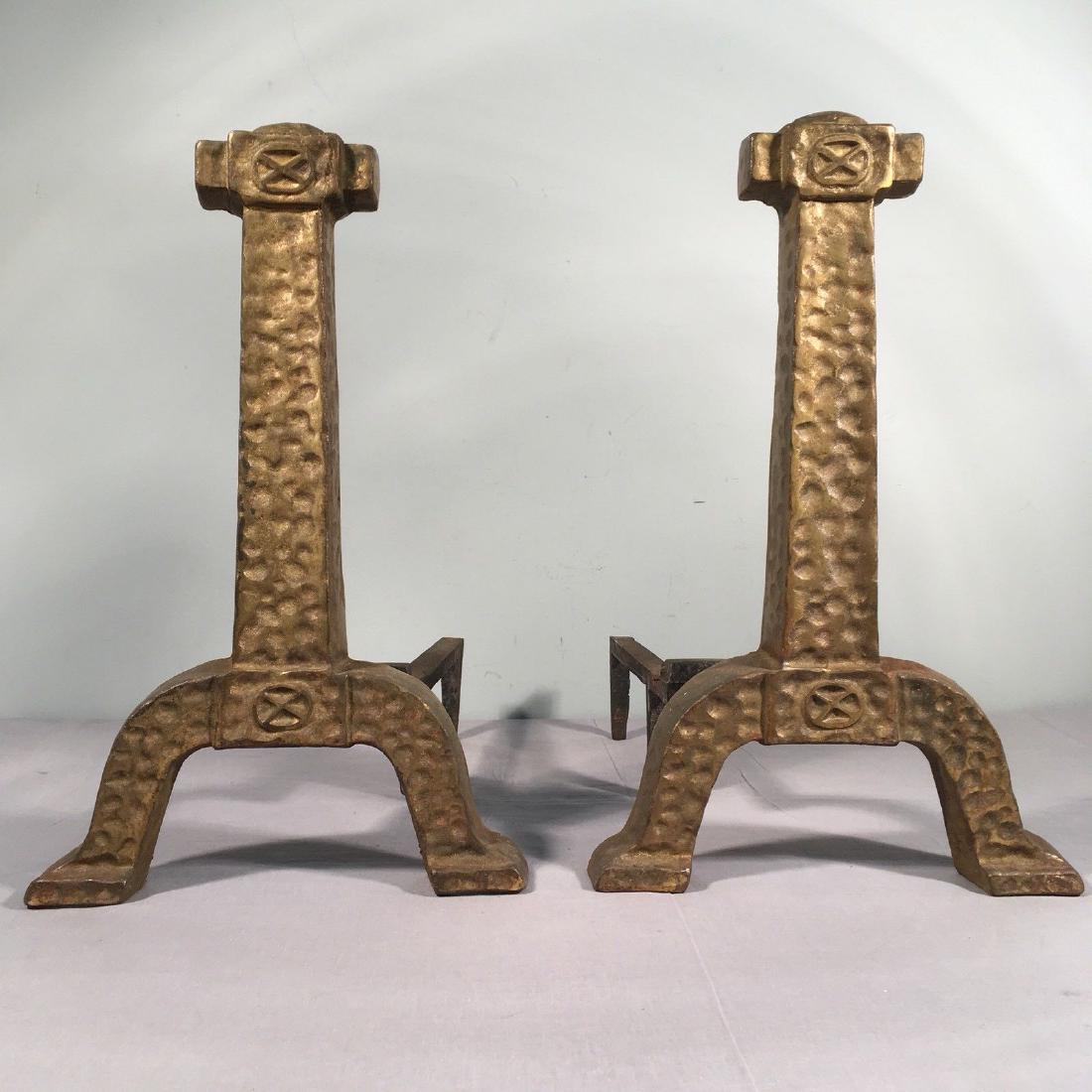 Arts Crafts / Mission Brass And Cast Iron Andirons 16": Reserve Reduced! New to Jasper52 Brass And Cast Iron These are Arts and Crafts / Mission Andirons Andirons / Firedogs 16" tall, 16" deep See photos for condition details Dress up your fireplace. These