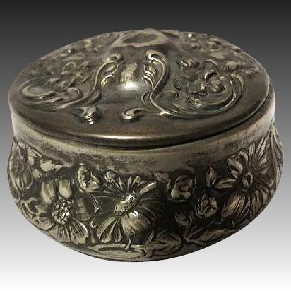 Vintage art nouveau quadruple plate embossed ladies (1 of 8)