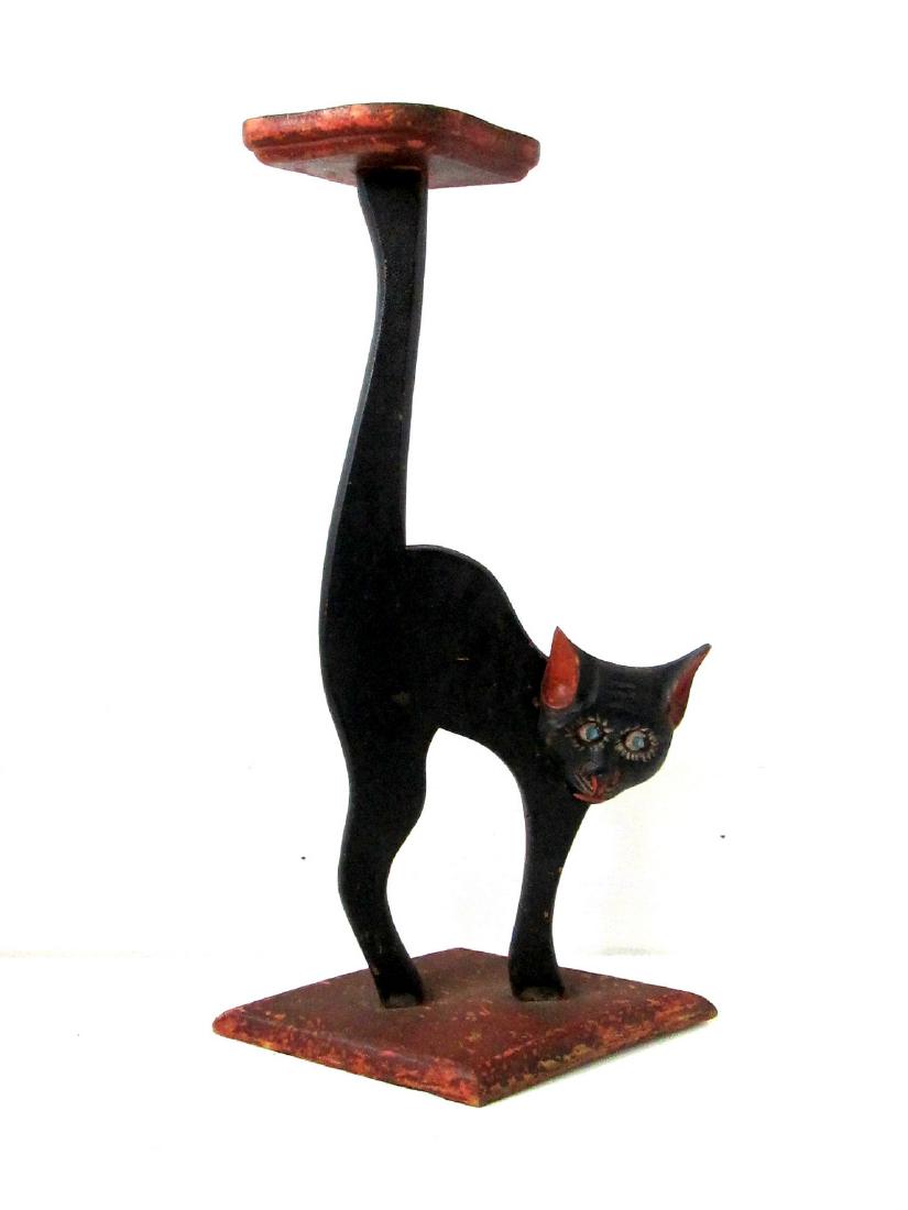 Graphic Early Cat Stand (1 of 10)
