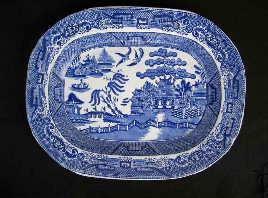 English blue and white Willow platter,Victorian (1 of 5)