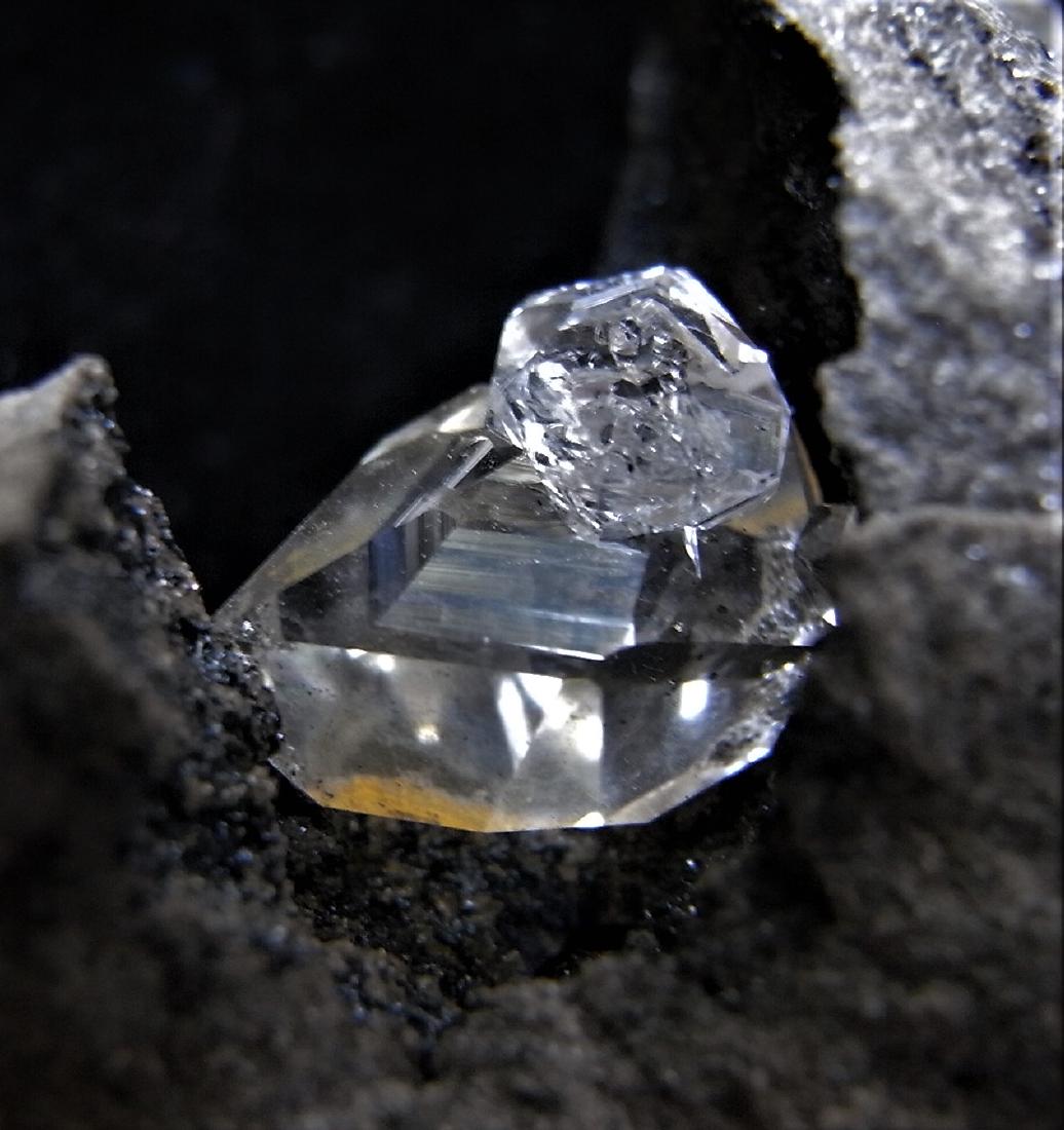 GENUINE HERKIMER DIAMOND ON MATRIX RARE