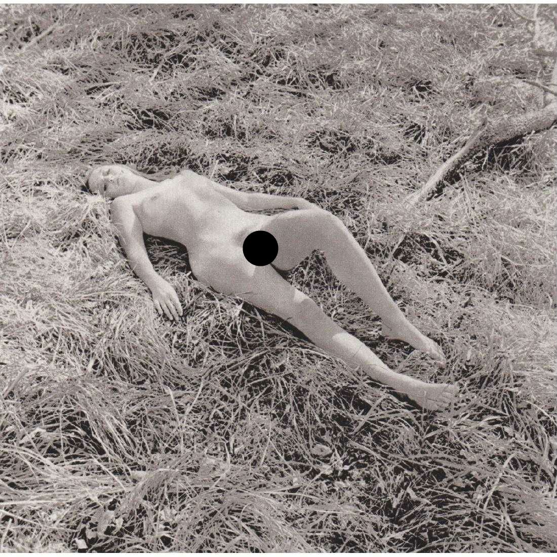 MIKE WALKER - Nude: Artist: MIKE WALKER Print Title: Nude Medium: Sheet-fed Gravure Printing Date: 1970's Printed in the USA Image Size: 5.25 x 5.5 inches The reserve for this item is $40.00 Shipping: Domestic: Flat-rate