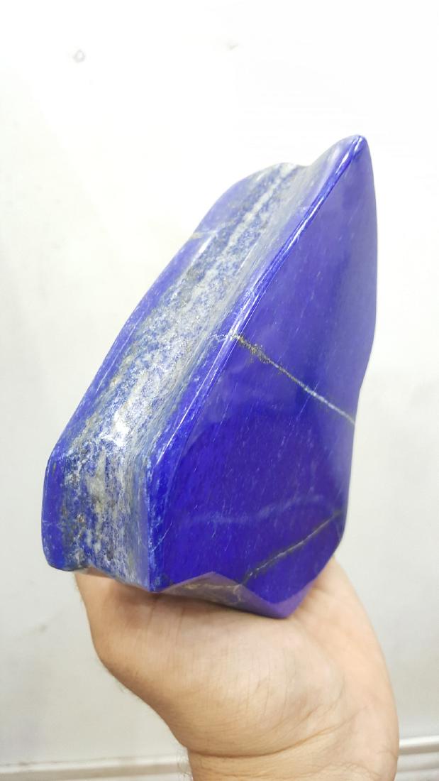 SUPREME QUALITY NATURAL DEEP BLUE LAPIS: Title: SUPREME QUALITY NATURAL DEEP BLUE LAPIS Origin: AFGHANISTAN SUPREME QUALITY NATURAL DEEP BLUE LAPIS Please note that this lot has a confidential reserve. When you leave a bid in advance of the