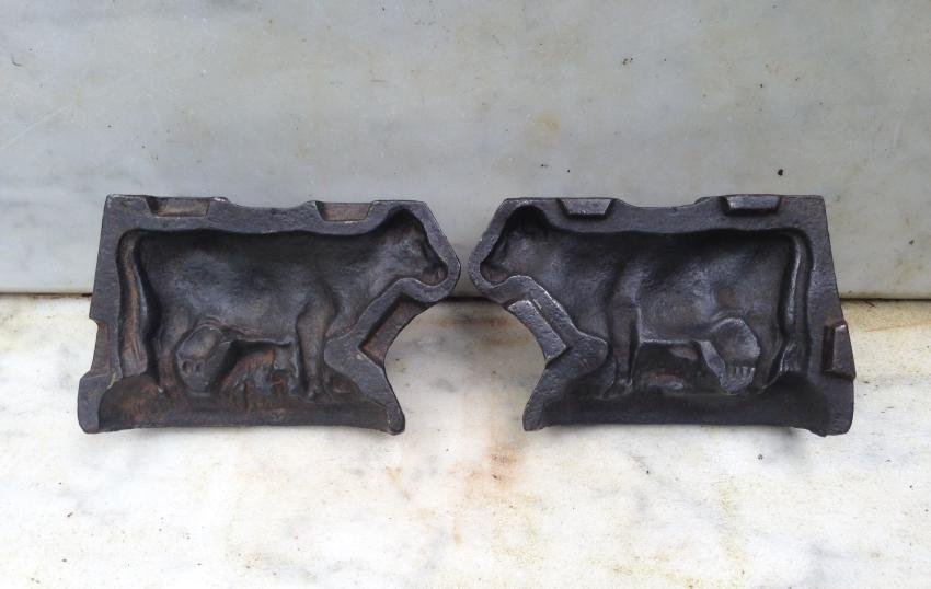 19thc cast iron cow mold in good condition. (1 of 7)