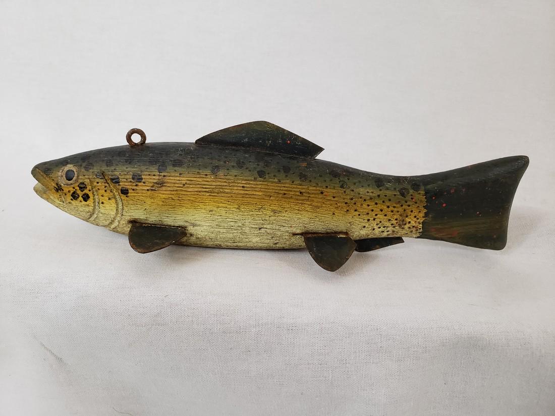 Midwestern ice fishing decoy ca 1940's (1 of 4)